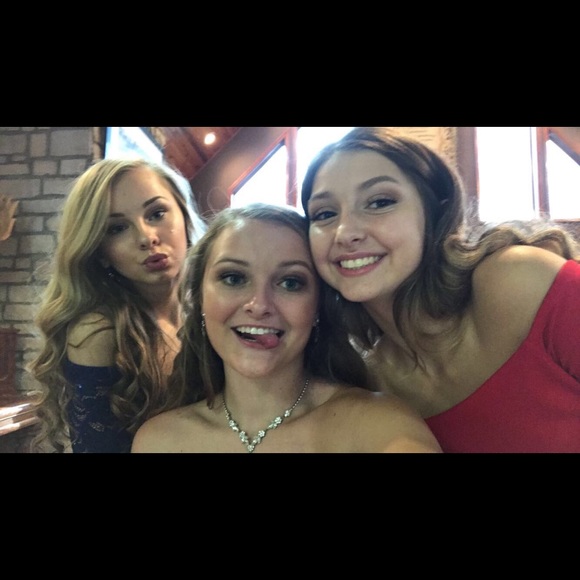 Meet your Posher, Sav - Picture 1 of 1